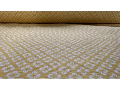 016613 - 012  Хидрофобиран плат на жълта основа  с цветенца