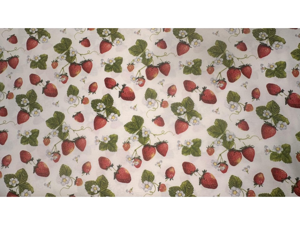 130533 - 01 Хидрофобиран плат с ягодки ма кремава основа 130533 - 01 Хидрофобиран плат с ягодки ма кремава основа