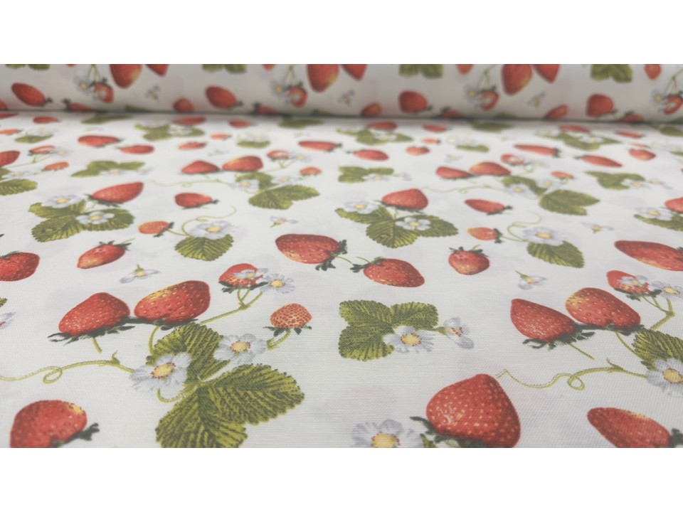 130533 - 01 Хидрофобиран плат с ягодки ма кремава основа 130533 - 01 Хидрофобиран плат с ягодки ма кремава основа