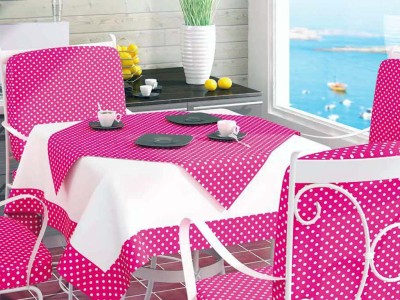 12706 - 4 Хидрофобиран  тъмно розов плат с бели точки