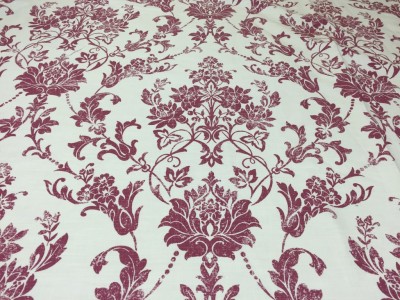 12767 - 24 Плат с класическа флорална шарка в бордо