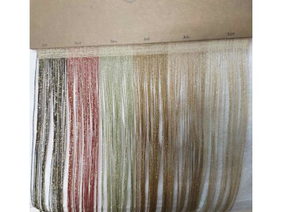 РЕСНИ СЪС ЗЛАТИСТ БРОКАТ