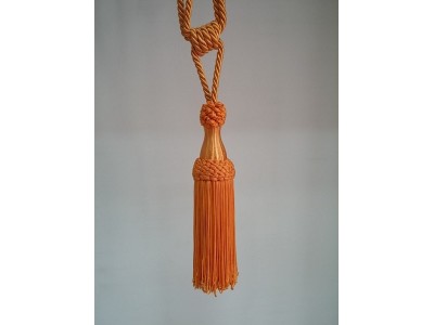 Пискюл наситено оранжево