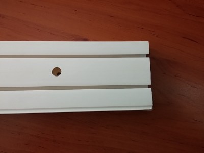 ПВЦ релса немска двуканална от 120 до 350 см